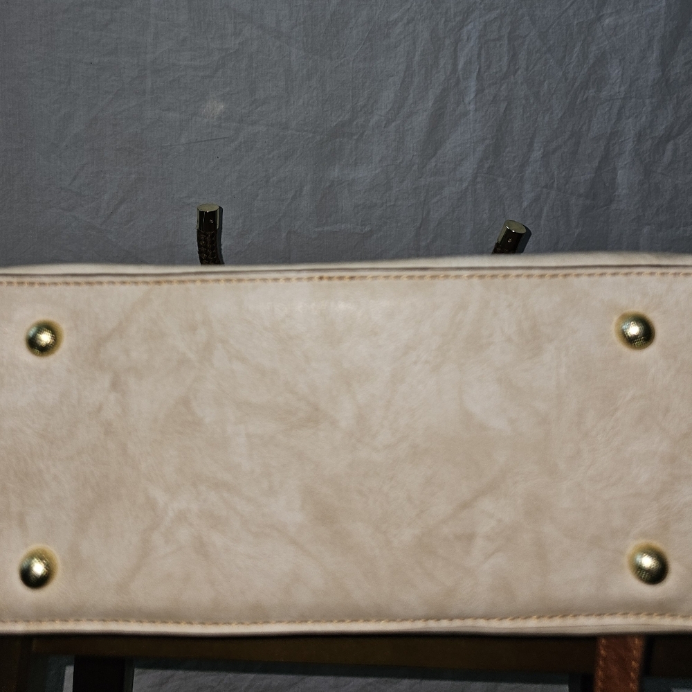 Leather Handbag - Picture 6 of 10